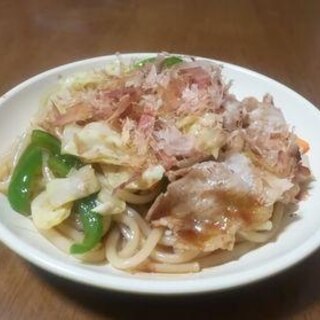 豚バラと野菜の焼きうどん